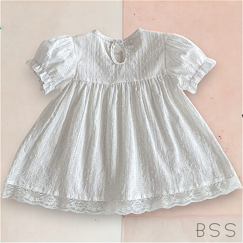 Vestido Infantil Renda e Babados